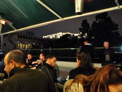 Restaurante en Atenas con vistas a la Acropolis